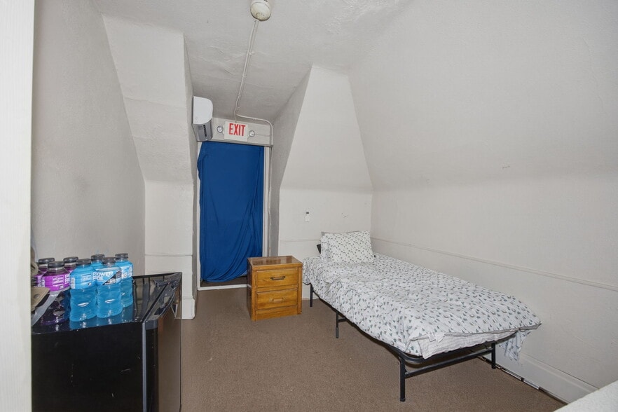 More Photos Of 1712 Termon Ave, Pittsburgh Assisted Living For Sale