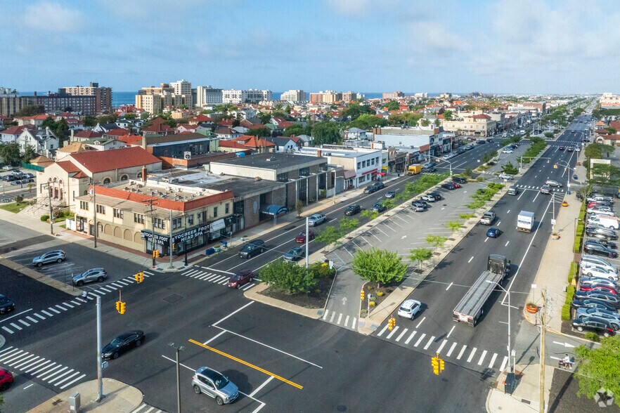More Photos Of 78-84 E Park Ave, Long Beach Storefront For Lease