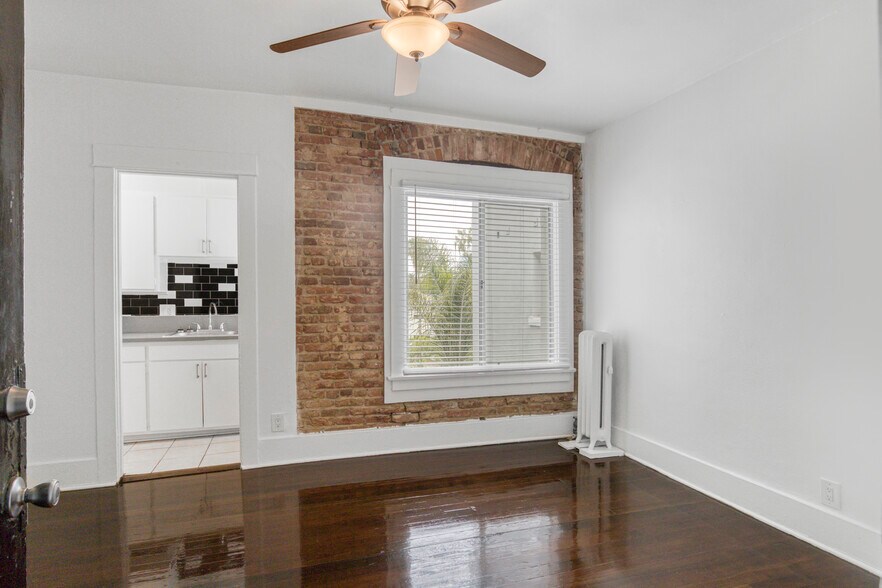 More Photos Of 667 S Carondelet, Los Angeles Multifamily For Sale