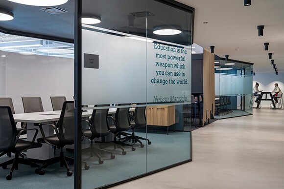 More Photos Of 120 S Riverside Plz, Chicago Business Park For Lease