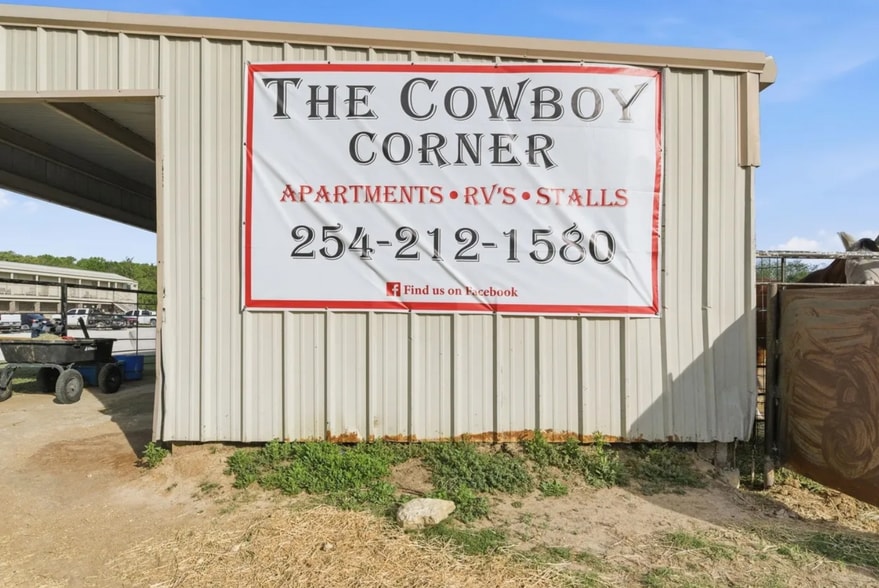More Photos Of 8441 County Road 176, Stephenville Apartments For Sale