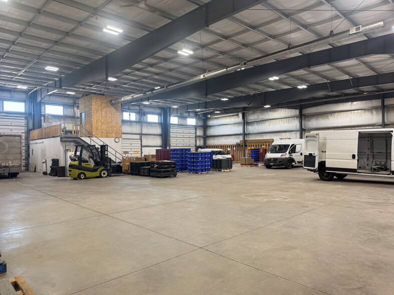 More Photos Of 600 Industrial St, Saint Peter Industrial For Lease