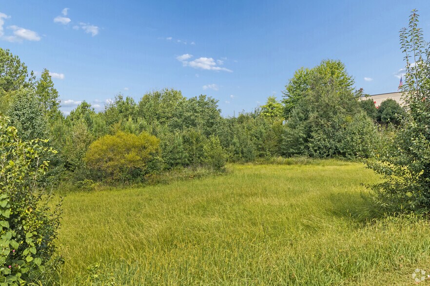 More Photos Of 5922 Fairburn Rd, Douglasville Land For Sale