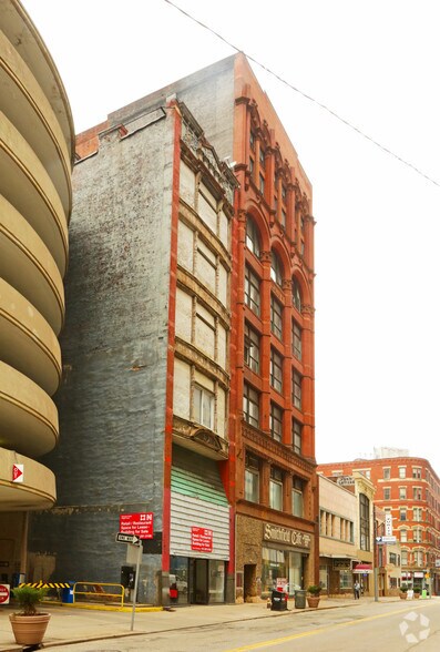 More Photos Of 635-641 Smithfield St, Pittsburgh Office For Sale