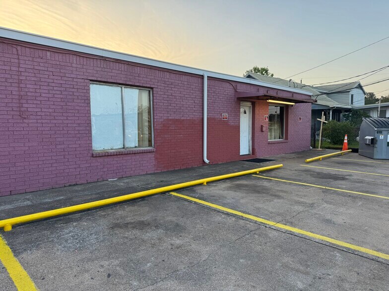 More Photos Of 902 Holland Ave, Galena Park Religious Facility For Sale