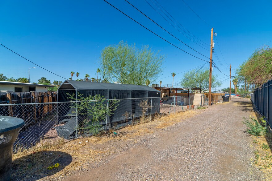More Photos Of 920 S Kenwood Cir, Tempe Apartments For Sale