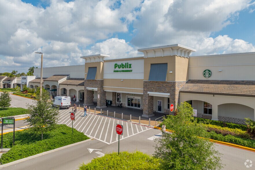 Primary Photo Of 10001-10099 Cleary Blvd, Plantation General Retail For Lease