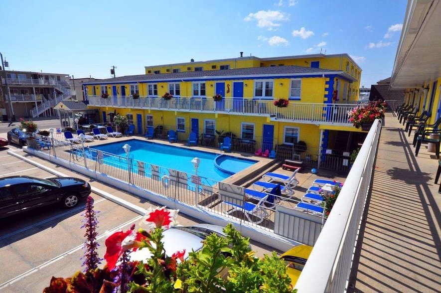 Primary Photo Of 4100 Ocean Ave, Wildwood Hotel For Sale