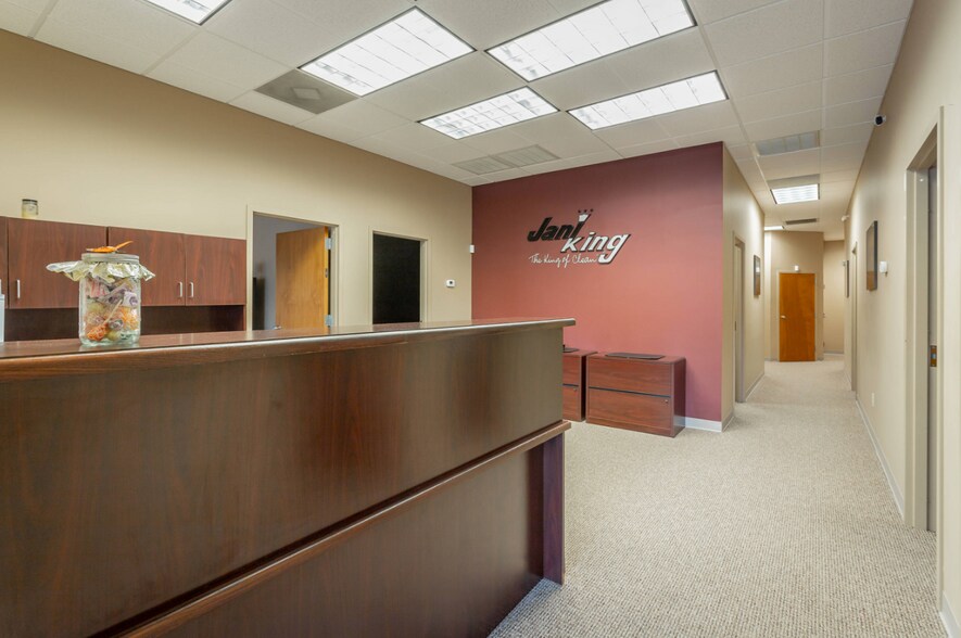 More Photos Of 7610 Hamilton Park Dr, Chattanooga Office For Sale