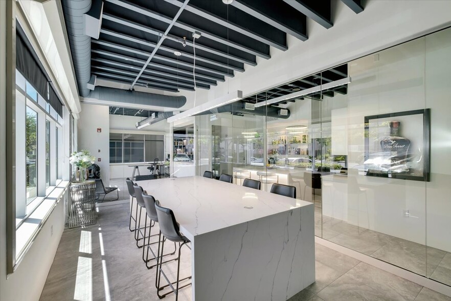 More Photos Of 28502 Constellation Rd, Valencia Warehouse For Sale