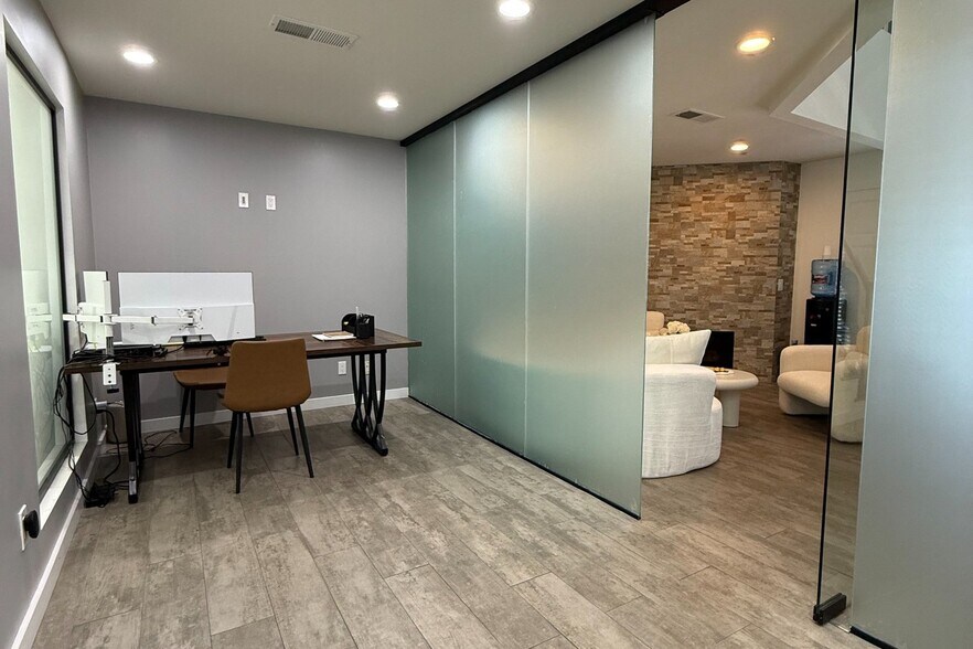 More Photos Of 207 W Alameda Ave, Burbank Office For Sale