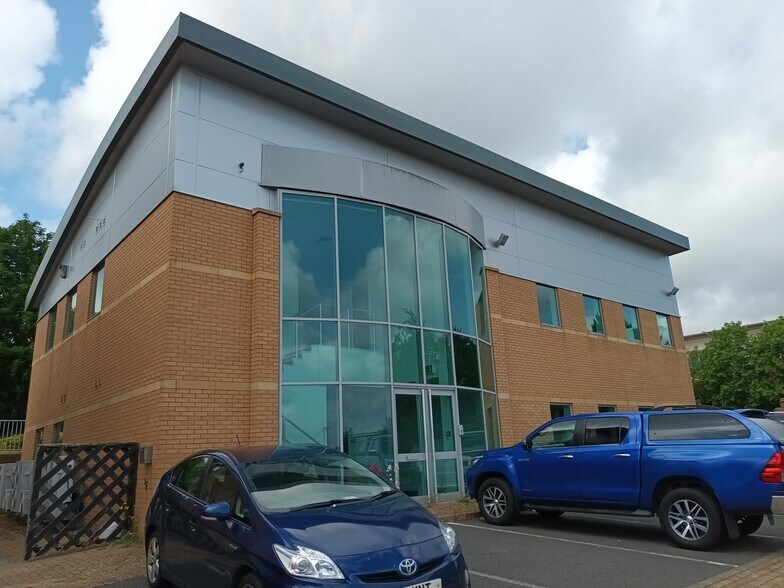 Primary Photo Of 900 Capability Green, Luton Office For Lease