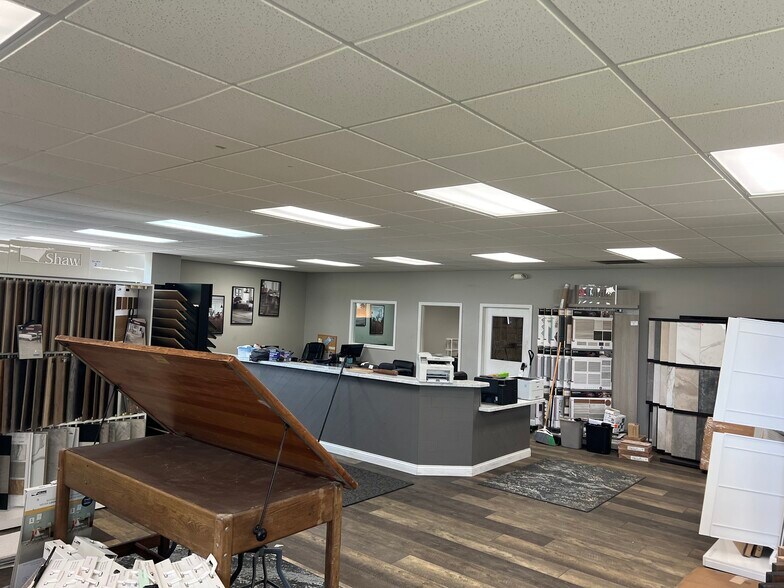 More Photos Of 53894 N County Road 9, Elkhart Warehouse For Sale