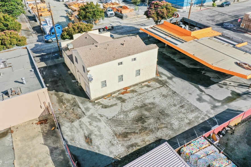 More Photos Of 219 South St, Hollister Storefront Retail Residential For Lease